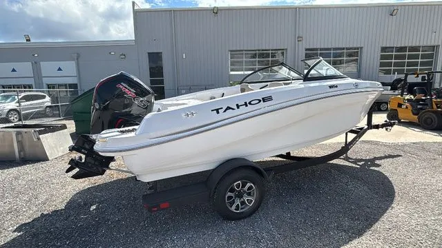 Slide: The Image of Tahoe 185 S 2025 - 6