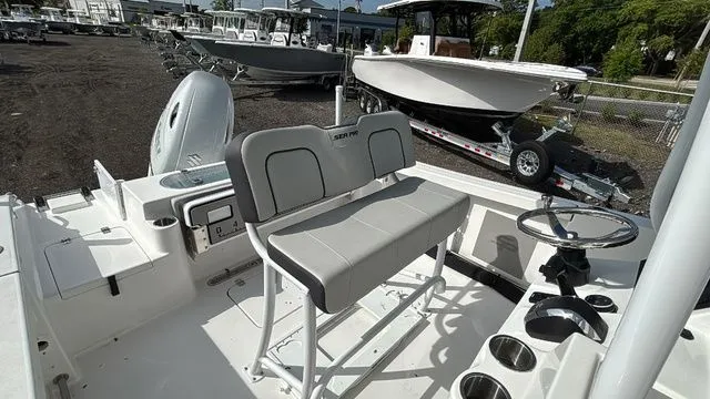 Slide: The Image of Sea Pro 222 Center Console 2025 - 15