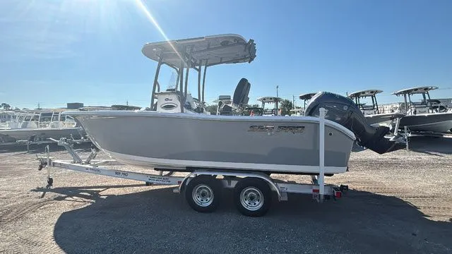 Slide: The Image of Sea Pro 222 Center Console 2025 - 10