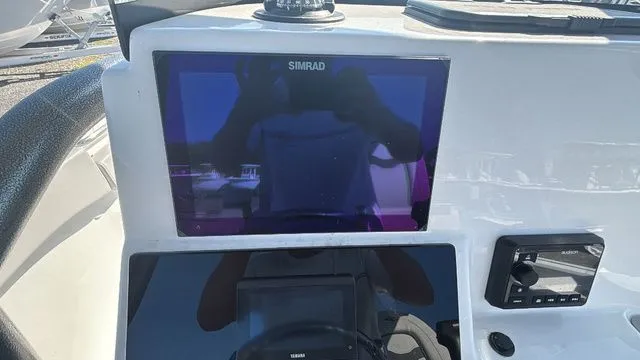 Slide: The Image of Sea Pro 222 Center Console 2025 - 19