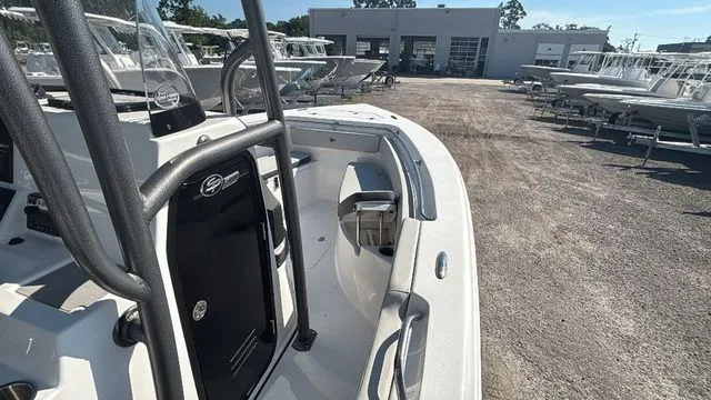 Slide: The Image of Sea Pro 222 Center Console 2025 - 26