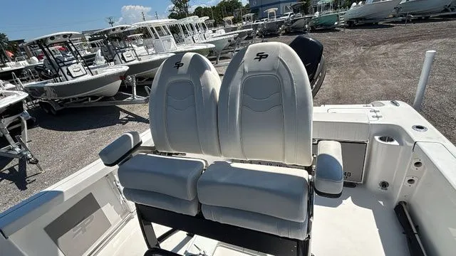 Slide: The Image of Sea Pro 242 CC 2025 - 19