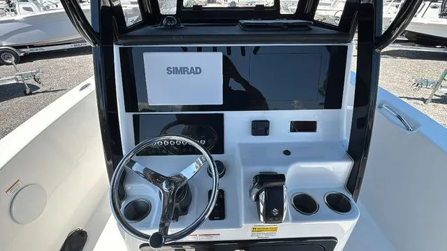 Slide: The Image of Sea Pro 242 CC 2025 - 20