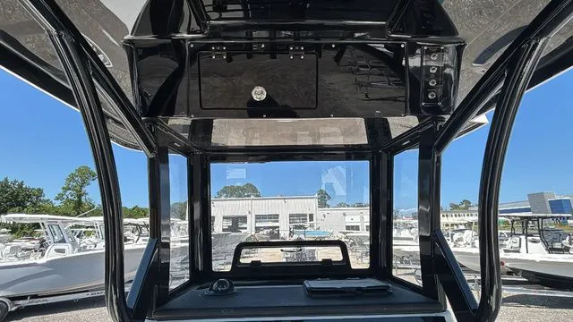 Slide: The Image of Sea Pro 242 CC 2025 - 21