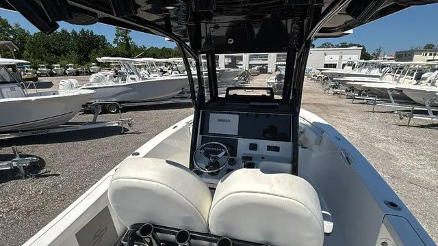 Slide: The Image of Sea Pro 242 CC 2025 - 31