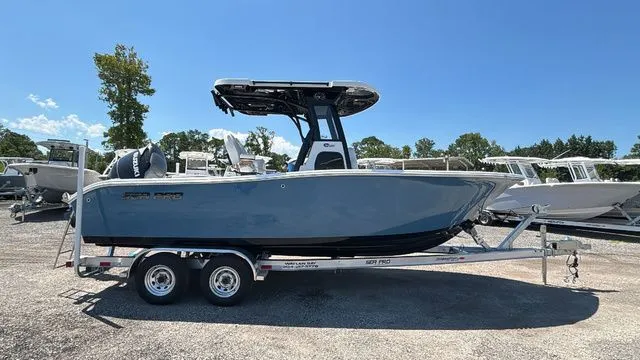 Slide: The Image of Sea Pro 242 CC 2025 - 4