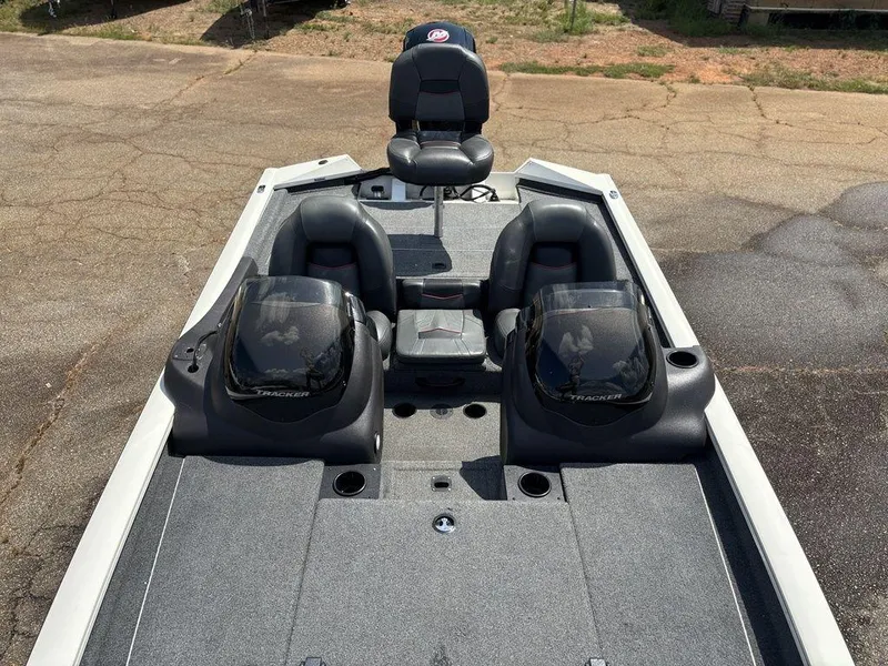 Slide: The Image of 2013 Tracker Pro Team™ 190 TX fishing boat with dual consoles and seating. - 8