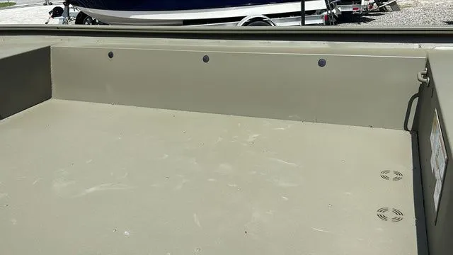 Slide: The Image of Tracker 1754 JON 2025 - 21