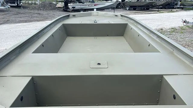 Slide: The Image of Tracker 1754 JON 2025 - 8