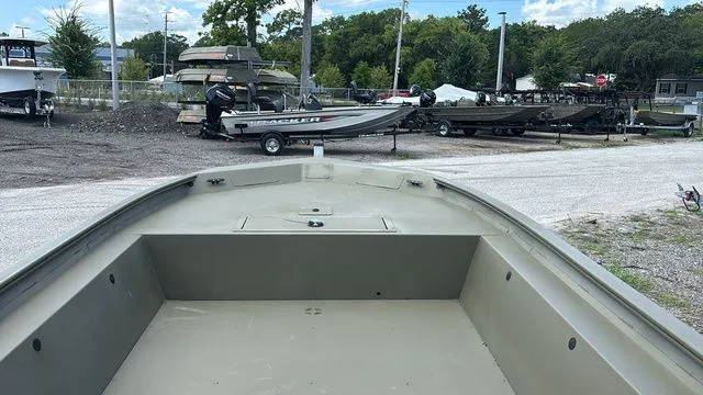 Slide: The Image of Tracker 1754 JON 2025 - 9