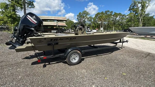 The Image of Tracker grizzly 1860cc 2026 - 1