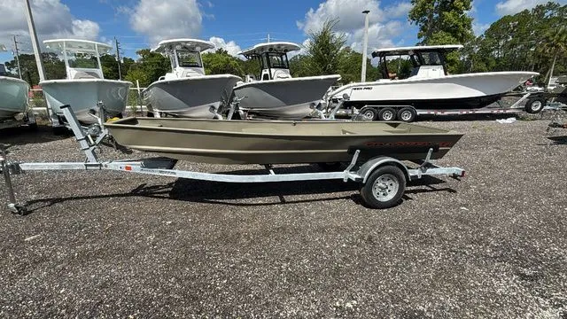 Slide: The Image of Tracker 1542 JON 2026 - 6