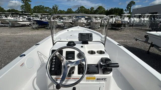 Slide: The Image of Sea Pro 172 Bay 2025 - 10