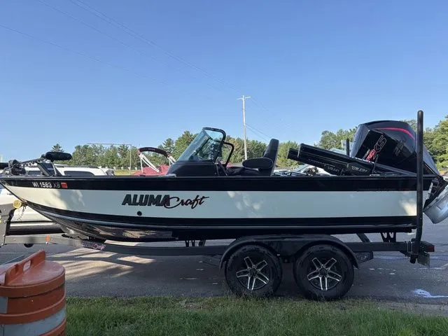 Slide: The Image of Alumacraft Competitor 205 Sport 2023 - 5