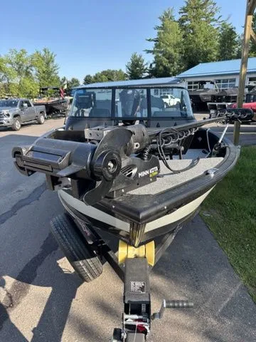 Slide: The Image of Alumacraft Competitor 205 Sport 2023 - 7