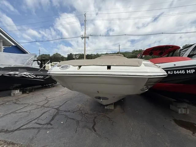 Slide: The Image of Crownline Boats Eclipse E6 2016 - 5