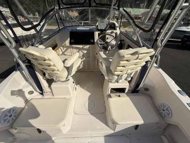 Slide: The Image of Grady-White Voyager 248 2001 - 10