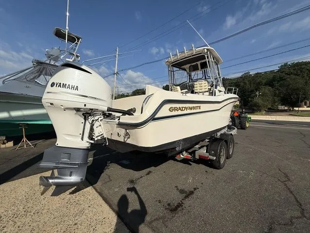 Slide: The Image of Grady-White Voyager 248 2001 - 6