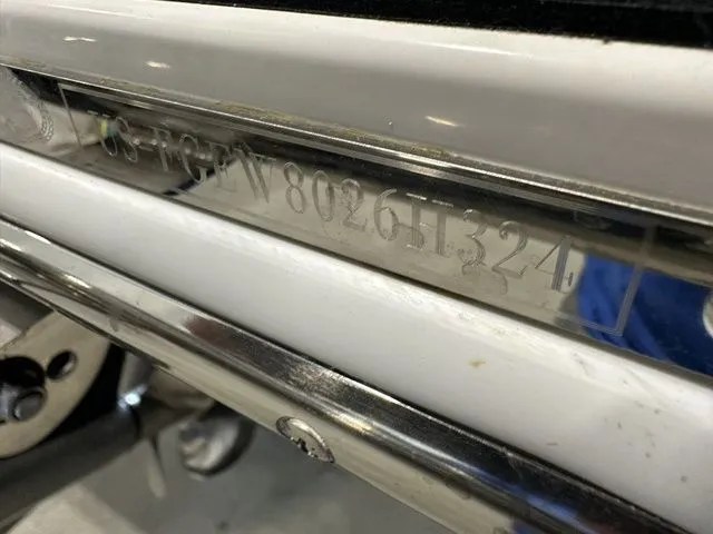 Slide: The Image of Cobalt R8 Surf 2024 - 46