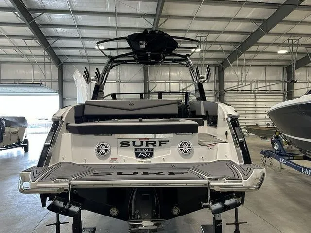 Slide: The Image of Cobalt R8 Surf 2024 - 7