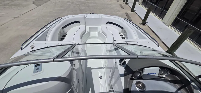 Slide: The Image of 2011 SouthWind 2200 SD boat interior with seating and dashboard view. - 5