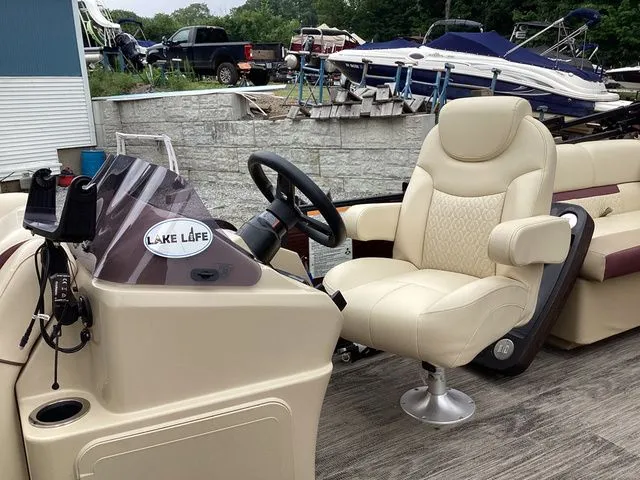 Slide: The Image of Godfrey SW2186SB 2020 - 15