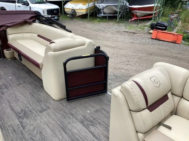 Slide: The Image of Godfrey SW2186SB 2020 - 21