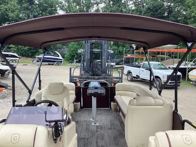 Slide: The Image of Godfrey SW2186SB 2020 - 24