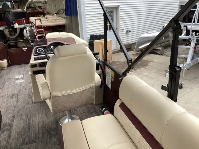 Slide: The Image of Godfrey SW2186SB 2020 - 25