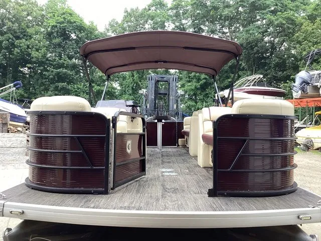 Slide: The Image of Godfrey SW2186SB 2020 - 29