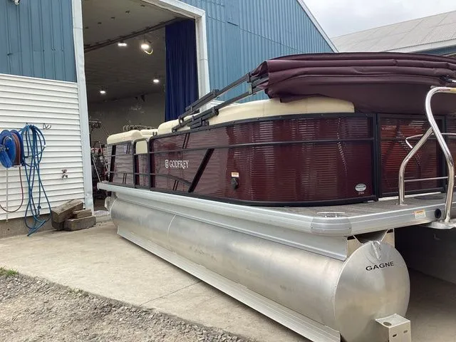 Slide: The Image of Godfrey SW2186SB 2020 - 7