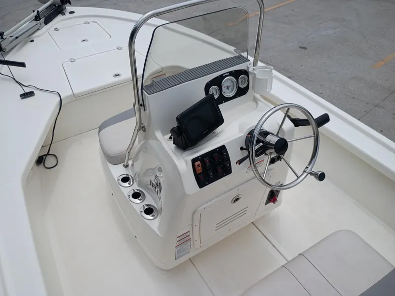 Slide: The Image of Mako 18 LTS 2018 - 10