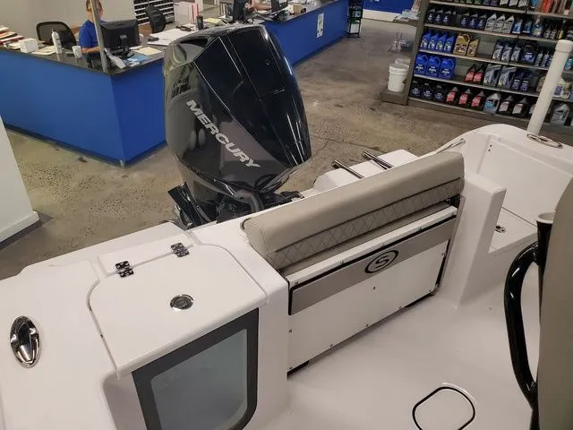 Slide: The Image of Sportsman Open 212 Center Console 2025 - 6