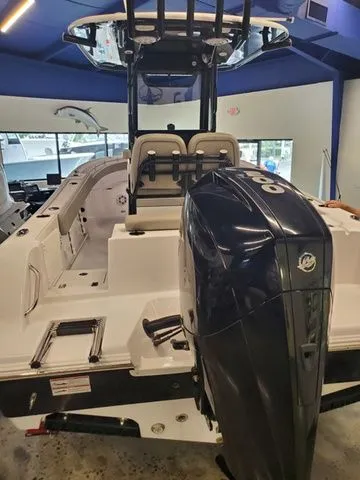 Slide: The Image of Sportsman Open 212 Center Console 2025 - 7