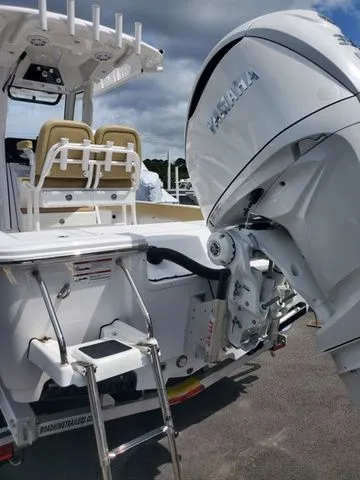 Slide: The Image of Sportsman Masters 247OE Bay Boat 2025 - 9