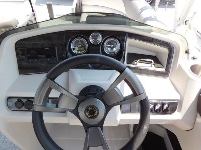 Slide: The Image of Avalon LSZ Versatile Rear Lounger 23 FT 2023 - 6