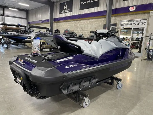 Slide: The Image of Sea-Doo GTI 2025 - 10