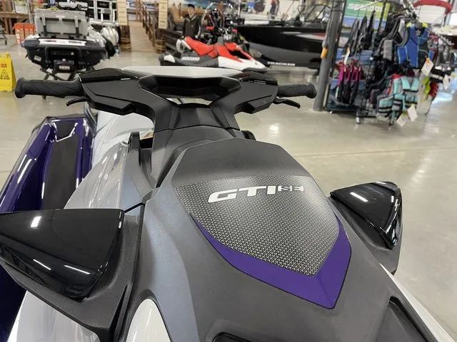 Slide: The Image of Sea-Doo GTI 2025 - 14