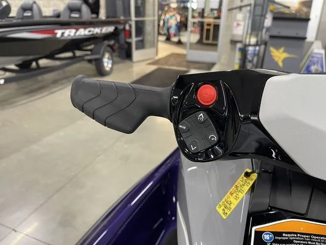 Slide: The Image of Sea-Doo GTI 2025 - 18