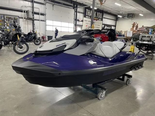Slide: The Image of Sea-Doo GTI 2025 - 3