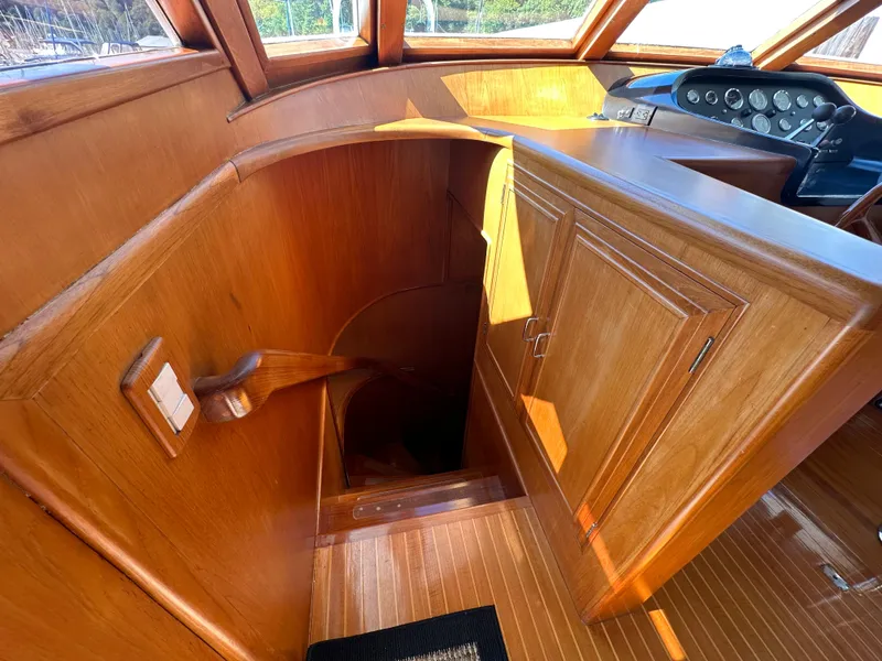 Slide: The Image of Ocean Alexander Pilothouse 1985 - 69