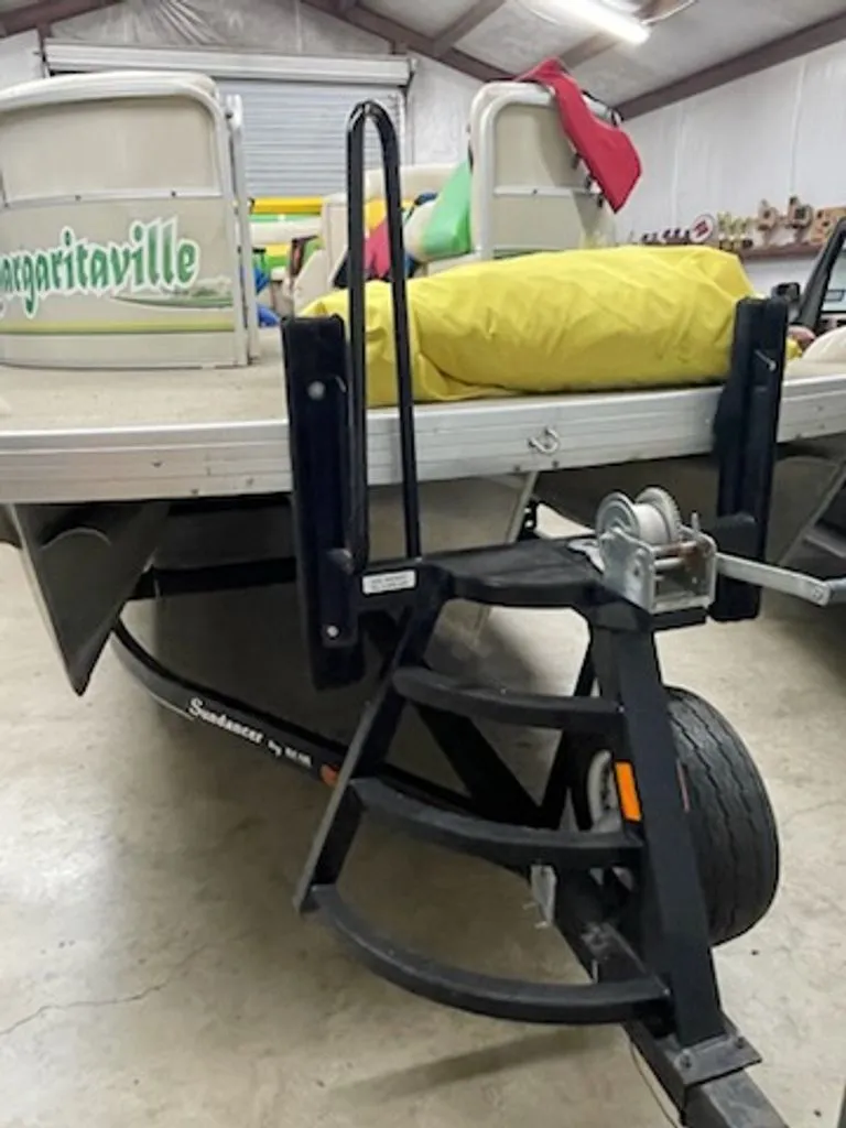 Slide: The Image of Sundancer Pontoons Tritoon 2006 - 13