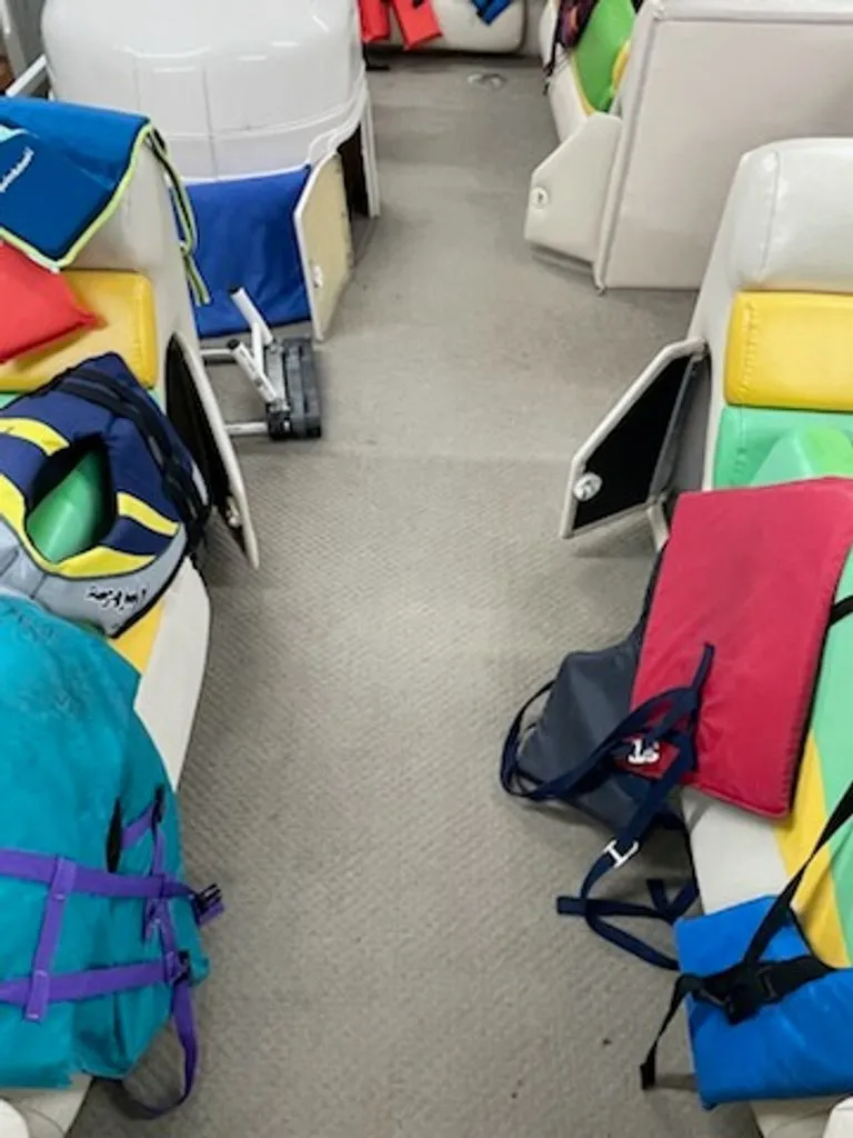 Slide: The Image of Sundancer Pontoons Tritoon 2006 - 8