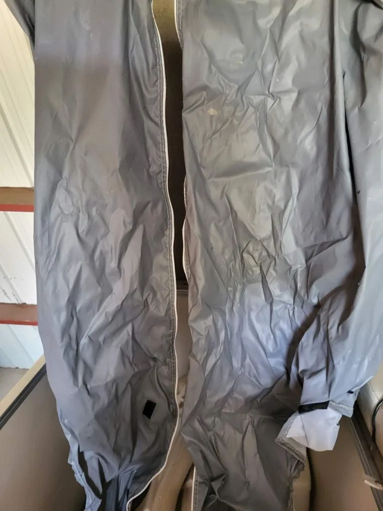 Slide: The Image of Tracker 22 Party Barge 2000 - 10