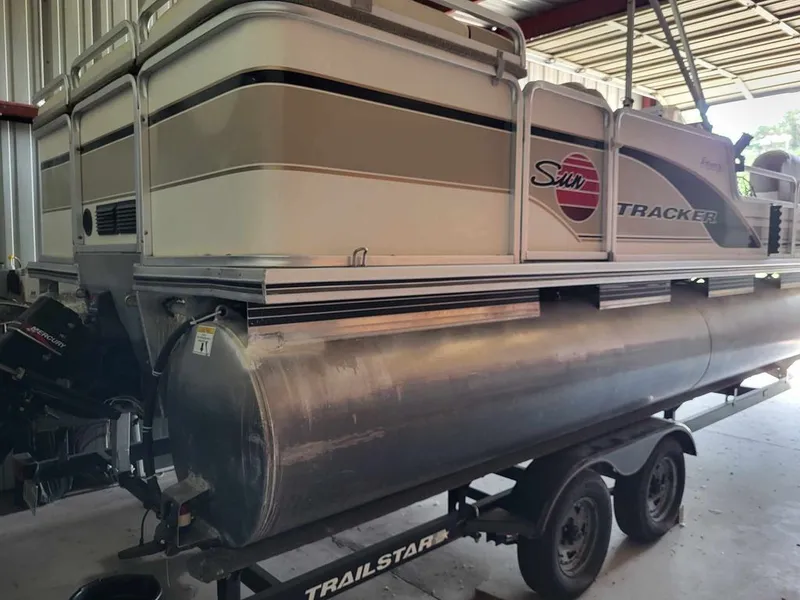 Slide: The Image of Tracker 22 Party Barge 2000 - 7