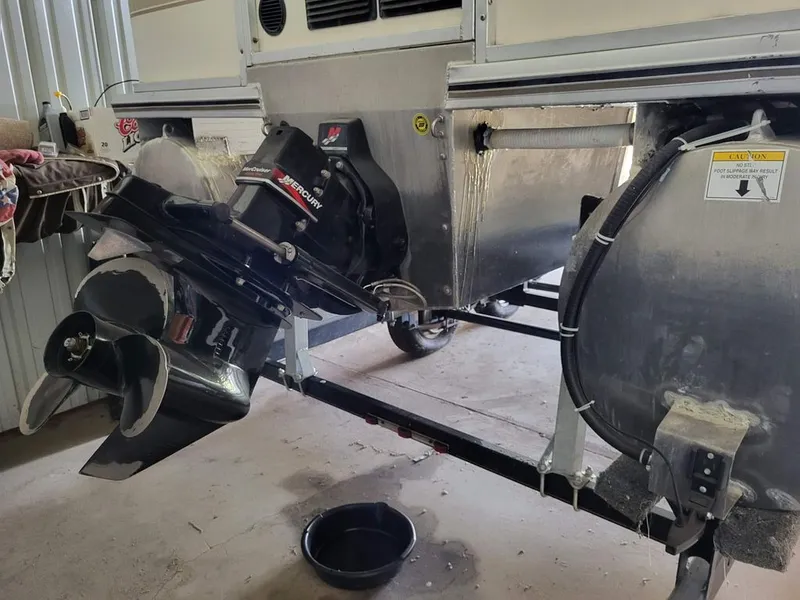 Slide: The Image of Tracker 22 Party Barge 2000 - 9