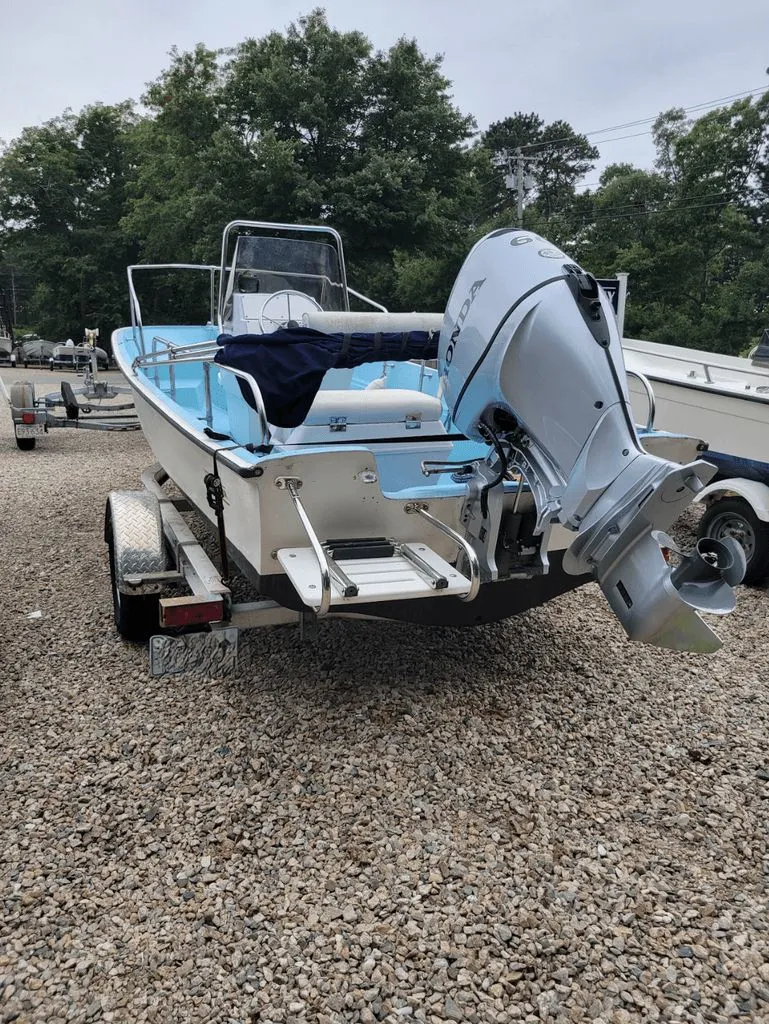 Slide: The Image of Boston Whaler 17 Montauk 1965 - 5