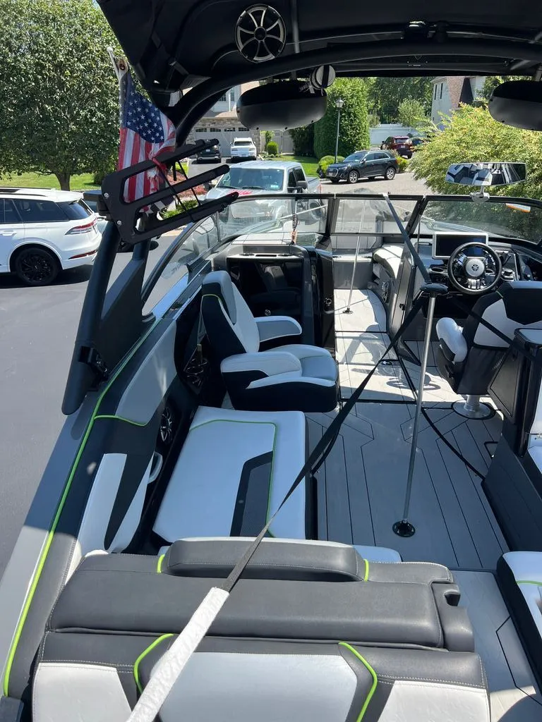 Slide: The Image of Yamaha 255XD 2021 - 10