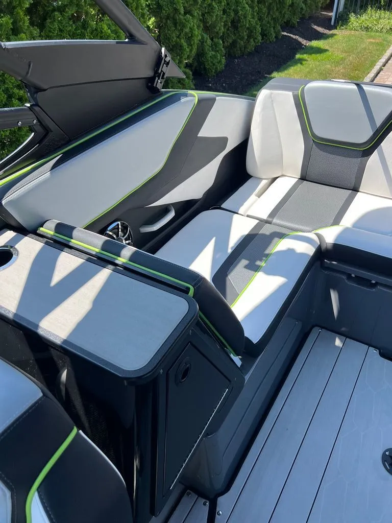 Slide: The Image of Yamaha 255XD 2021 - 14