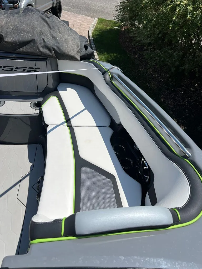 Slide: The Image of Yamaha 255XD 2021 - 21